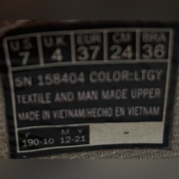 Skechers Arch Fit Knit Womens Size 7 Slip On Shoes Sneakers Light Gray 158404 - Picture 9 of 9